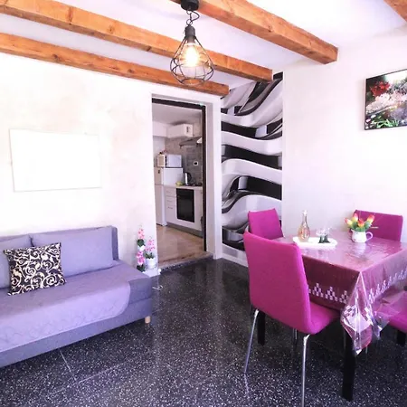 With Parking Space Basanija, Umag - 27241 Apartman *